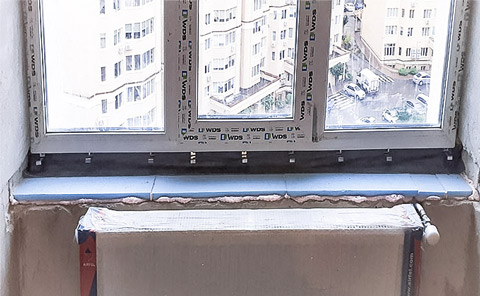 Правильно установить подоконник Werzalit с лентой, фото Киев Святошино 2019